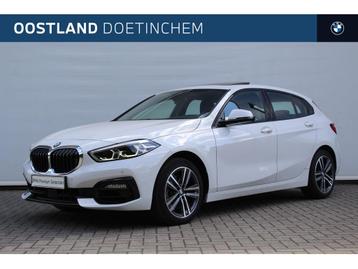 BMW 1 Serie 118i Sport Line Automaat / Panoramadak / Sportst beschikbaar voor biedingen