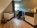 babykamer wit antraciet compleet.Commode,ledikant,kast,plank, Ophalen, Zo goed als nieuw, Jongetje of Meisje