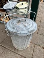Zinken afval emmer uit 1938 gemeente TA, Ophalen