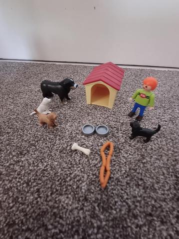 Playmobil jongen met hondenhok (4498) beschikbaar voor biedingen