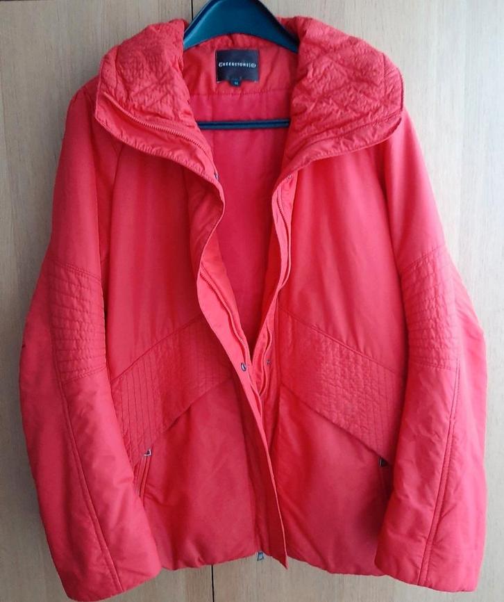 Creenstone jack, maat 42, Kleding | Dames, Jassen | Winter, Zo goed als nieuw, Maat 42/44 (L), Rood, Ophalen of Verzenden
