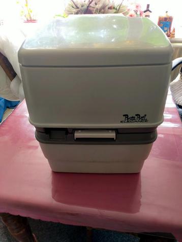 T.k.a. Porta Potti Elegance  beschikbaar voor biedingen