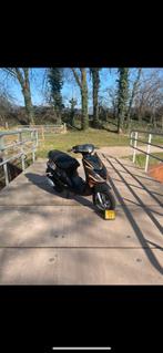 Piaggio zip 70cc , vers , custum, Fietsen en Brommers, Ophalen, Tweetakt, Maximaal 45 km/u, Zo goed als nieuw