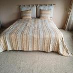 Sprei, 2 persoons (270x 250 cm) + 2 kussens, Wit, Tweepersoons, Ophalen of Verzenden, Deken of Dekbed