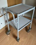 Medische kar op wielen, vintage., Antiek en Kunst, Antiek | Gereedschap en Instrumenten, Ophalen