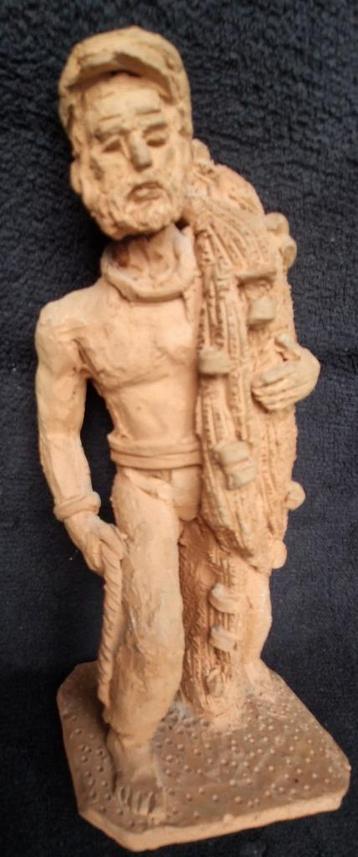 Uniek geboetseerd & gesigneerd terracotta beeld VISSERSMAN beschikbaar voor biedingen