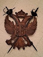 Houten wapenschild met zwaarden, Ophalen, Zo goed als nieuw