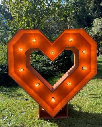 Houten Trouwletters P, R & ️ beschikbaar voor biedingen