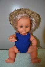 Leuk bella jongentje uit de jaren 1960-70 NR 2217, Verzamelen, Poppen, Ophalen of Verzenden, Zo goed als nieuw, Pop