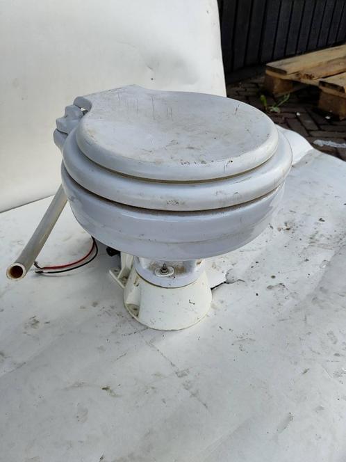 Elektrisch Jabsco boottoilet, Watersport en Boten, Bootonderdelen, Kombuis en Sanitair, Zeilboot of Motorboot, Ophalen