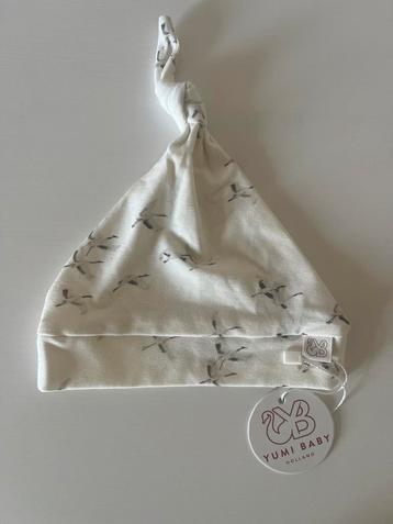 Yumi babymutsje nieuw beschikbaar voor biedingen