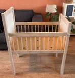 Baby wiegje met matras, Kinderen en Baby's, Babywiegjes en Ledikanten, Ophalen, Zo goed als nieuw, Wieg