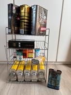 Vintage rek met olieblikken en oliespuitjes, Verzenden, Zo goed als nieuw, Gebruiksvoorwerp