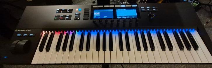 Native Instruments Komplete Kontrol S49 MK2 Keyboard en Bag, Muziek en Instrumenten, Midi-apparatuur, Zo goed als nieuw, Ophalen