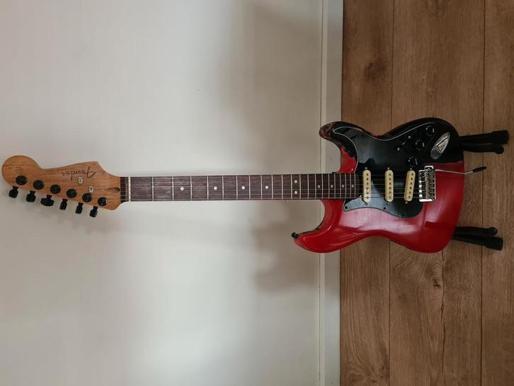 Stratocaster te koop of te ruil voor Samsung S24 telefoon, Muziek en Instrumenten, Snaarinstrumenten | Gitaren | Elektrisch, Gebruikt