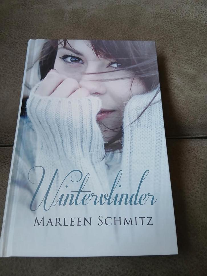 Marleen Schmitz - Wintervlinder, Boeken, Streekboeken en Streekromans, Zo goed als nieuw, Noord-Brabant, Ophalen of Verzenden
