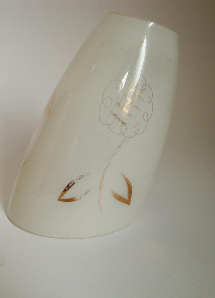 1x lampenkap schuin, bloem, wit, jaren 50, glas, goud., Huis en Inrichting, Lampen | Lampenkappen, Gebruikt, 25 tot 50 cm, Overige vormen
