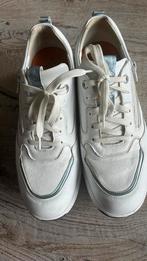 Xsensible Zgan mt 43 wit metallic blauw, Ophalen of Verzenden, Wit, Zo goed als nieuw, Sneakers of Gympen