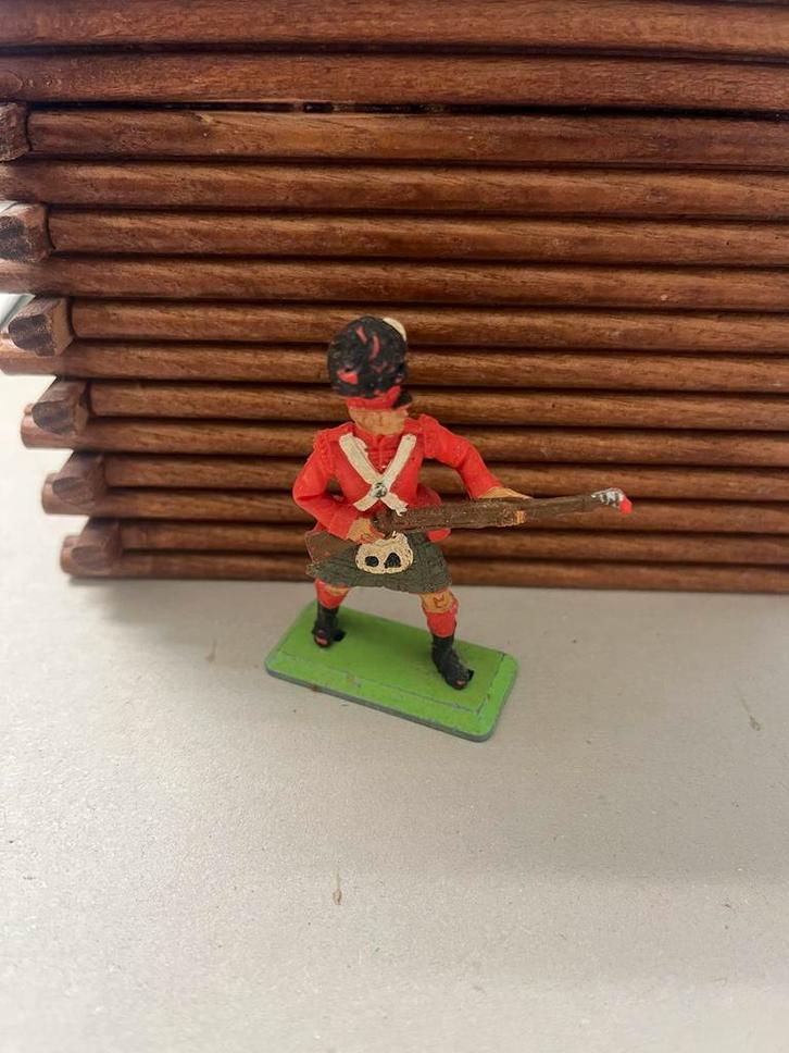 Britains Deetail Britse Infanterie Soldaat, Antiek en Kunst, Antiek | Speelgoed, Ophalen of Verzenden