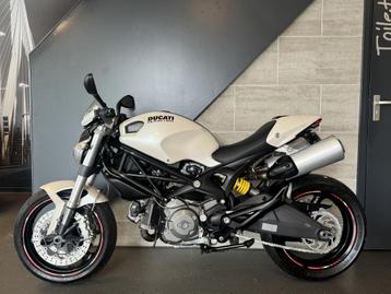 Ducati  Monster 696 beschikbaar voor biedingen