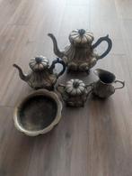 Tinnen Koffie- en Theeservies, Ophalen