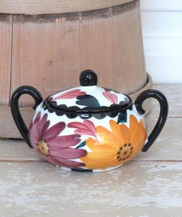 Suikerpot Majolica Schramberg “Herfstbloemen” beschikbaar voor biedingen