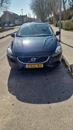 Volvo V40 1.6 D2 115PK 2013 Zwart, Auto's, Voorwielaandrijving, 4 cilinders, Zwart, Origineel Nederlands