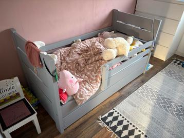 Peuterbed Milly&Mo grijs 67x157cm beschikbaar voor biedingen