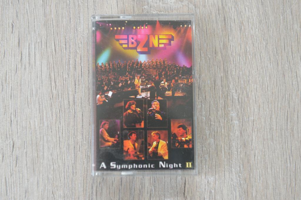 MC - BZN -- A SYMPHONIC NIGHT II ( 2 ) 15 geweldige nummers, Verzenden, Zo goed als nieuw, Pop, 1 bandje