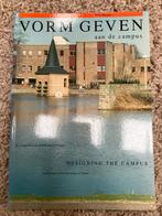 Vormgeven aan de Campus - Universiteit Twente, Ophalen of Verzenden, Gelezen, Architectuur algemeen