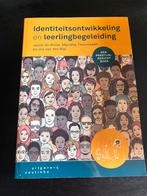 Identiteitsontwikkeling en leerlingbegeleiding, Ophalen of Verzenden, Zo goed als nieuw, Jacob de Wilde; Mariëlle Theunissen; Jos van der Wal