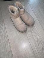 UGG Lage Laarzen Maat 39, UGG, Beige, Lage of Enkellaarzen, Ophalen of Verzenden