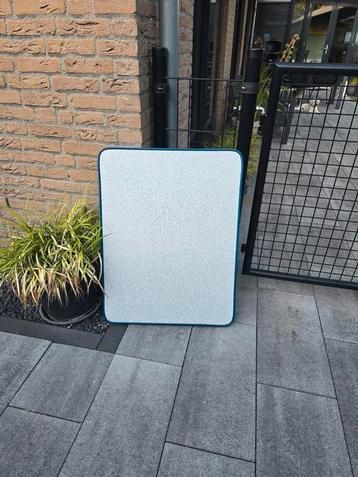 Crespo campingtafel in nette staat beschikbaar voor biedingen