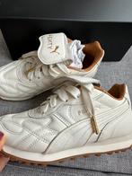 Puma x Fenty avanti kid trainers, Ophalen of Verzenden, Zo goed als nieuw
