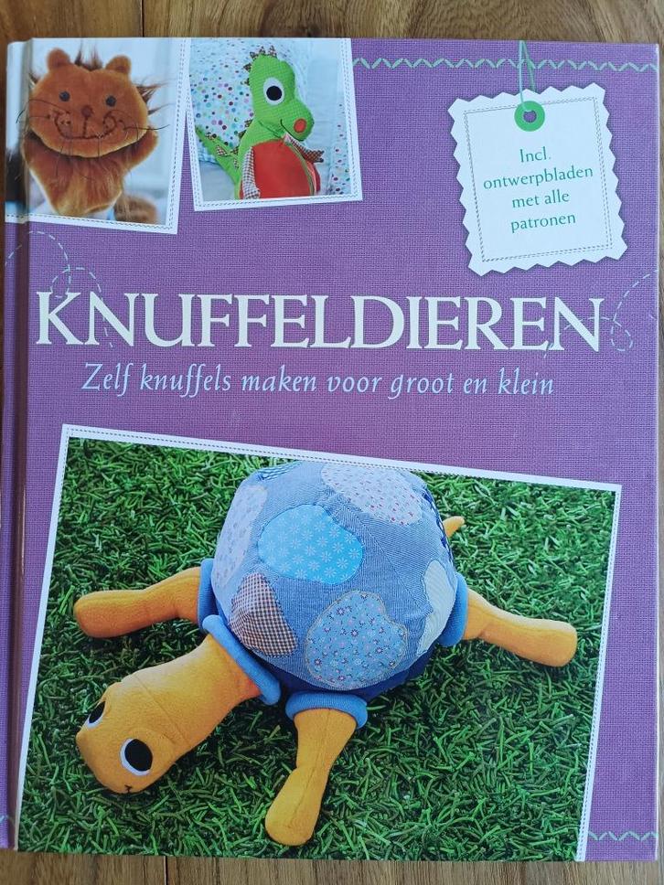 Knuffeldieren naaien, Boeken, Hobby en Vrije tijd, Zo goed als nieuw, Borduren en Naaien, Ophalen of Verzenden