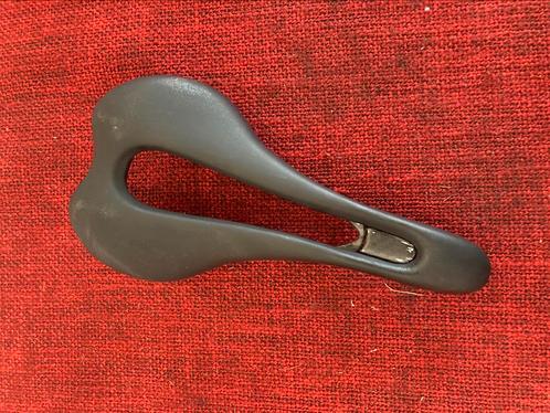 Selle italia racefiets carbon zadel, Sport en Fitness, Wielrennen, Zo goed als nieuw, Overige typen, Ophalen of Verzenden