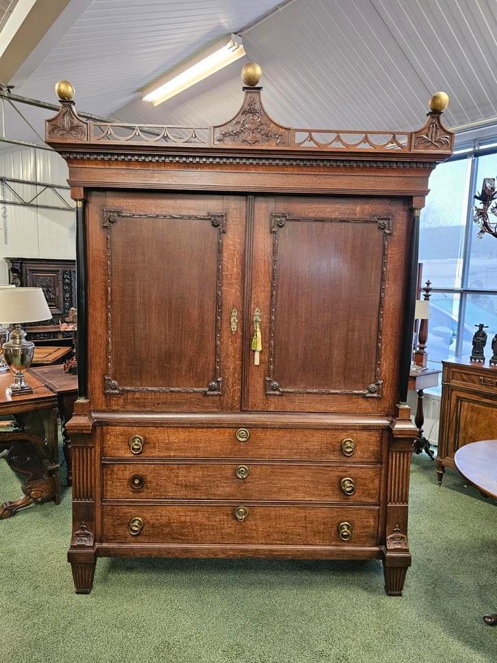 Super mooi hekjes kabinet, Antiek en Kunst, Antiek | Meubels | Kasten, Ophalen
