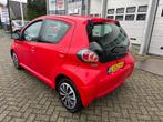 Toyota Aygo 1.0-12V Access 5 deurs|Airco| Nieuwe APK, Voorwielaandrijving, Gebruikt, 4 stoelen, 68 pk