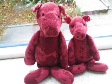 Hond of beer merk Happy Horse beide uit 2005 bordeaurood beschikbaar voor biedingen