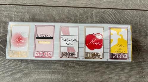 Nina Ricci exclusieve set miniatuur eau de parfum - nieuw!, Verzamelen, Parfumverzamelingen, Ophalen of Verzenden