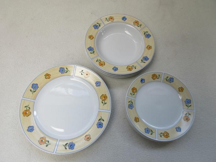 Borden van Dale en zn., Huis en Inrichting, Keuken | Servies, Gebruikt, Bord(en), Overige stijlen, Porselein, Ophalen of Verzenden