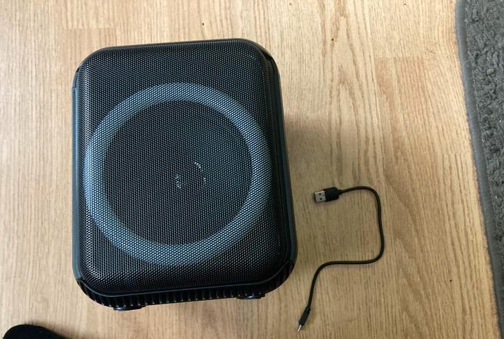 Roseland speaker, Audio, Tv en Foto, Luidsprekers, Zo goed als nieuw, Overige typen, Minder dan 60 watt, Overige merken, Ophalen of Verzenden