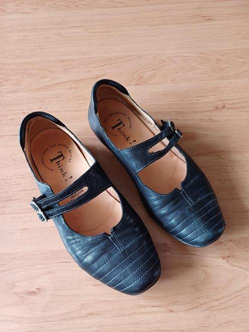 Mooie zwarte ballerina's van Think! maat 37,5, Kleding | Dames, Schoenen, Zo goed als nieuw, Ballerina's, Zwart, Ophalen of Verzenden