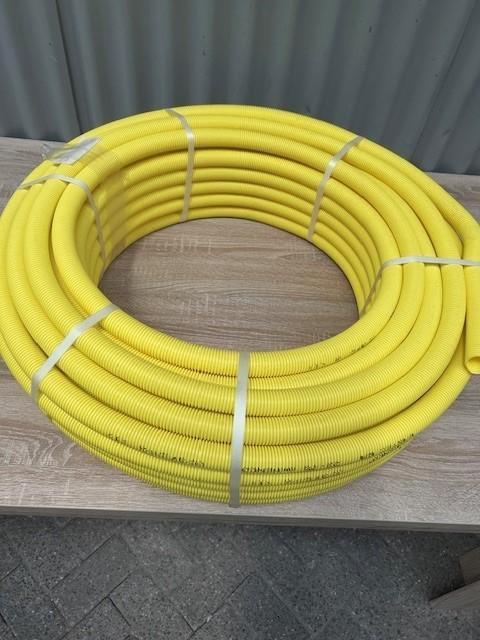 0555. Henco slang 20x2mm + mantel gas, rol = 50mtr., Hobby en Vrije tijd, Overige Hobby en Vrije tijd, Nieuw, Ophalen