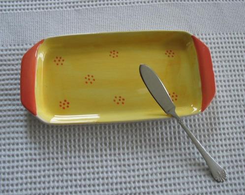 Schaaltje en botermesje voor brie of roomkaas, Huis en Inrichting, Keuken | Servies, Gebruikt, Schaal of Schalen, Overige stijlen