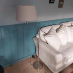 2  Identieke vloerlampen RVS met witte kap verstelbaar dim, Huis en Inrichting, Lampen | Vloerlampen, Ophalen of Verzenden, Zo goed als nieuw