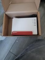 Fritzbox 7581, Ophalen of Verzenden, Zo goed als nieuw, Router met modem, Fritzbox