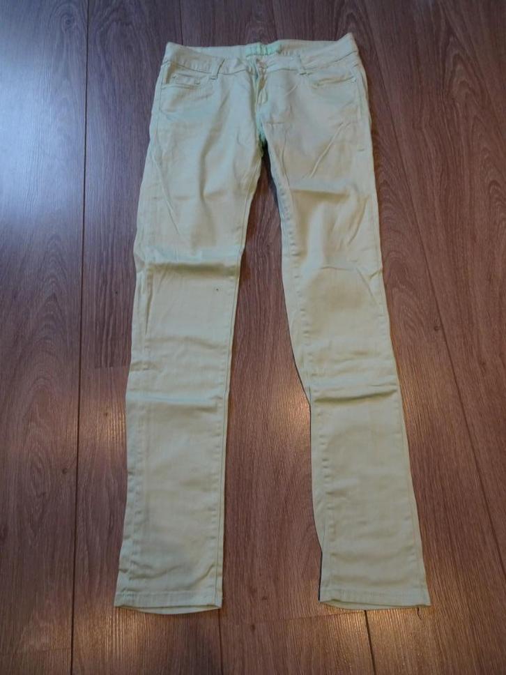 Mintgroene strakke broek maat L, Kleding | Dames, Broeken en Pantalons, Zo goed als nieuw, Maat 42/44 (L), Groen, Lang, Ophalen of Verzenden