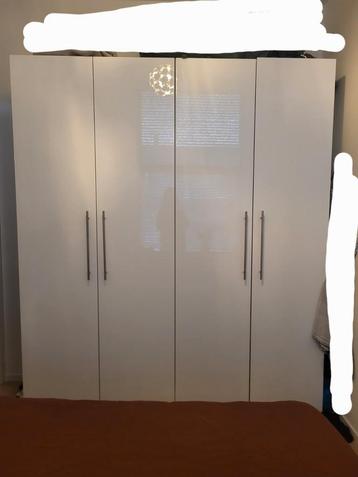 Pax kledingkast beschikbaar voor biedingen