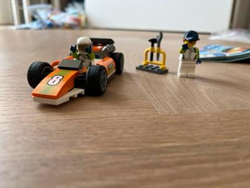 Lego City racewagen 60322 - compleet met boekje en doos beschikbaar voor biedingen